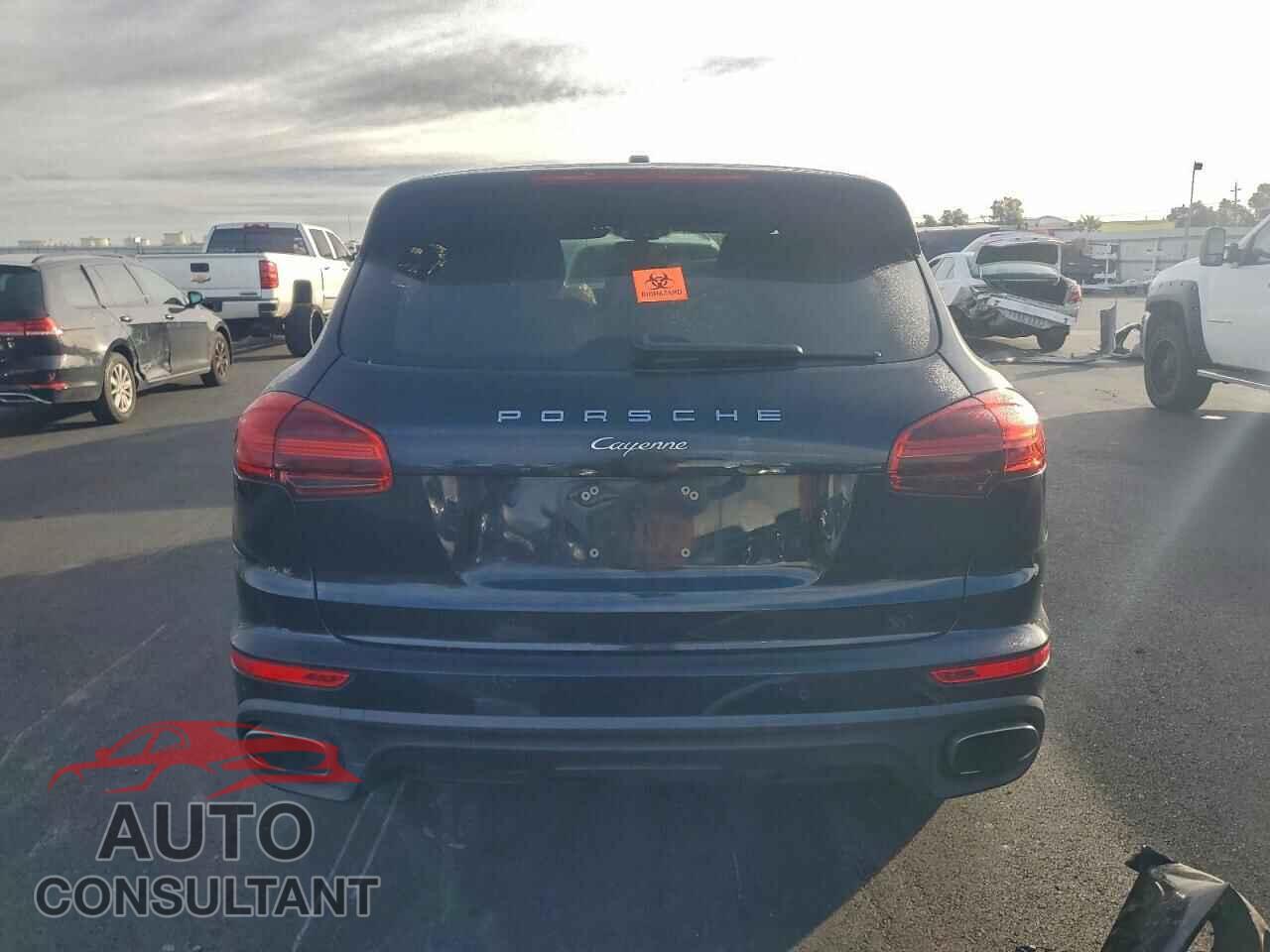 PORSCHE CAYENNE 2017 - WP1AA2A27HKA87486