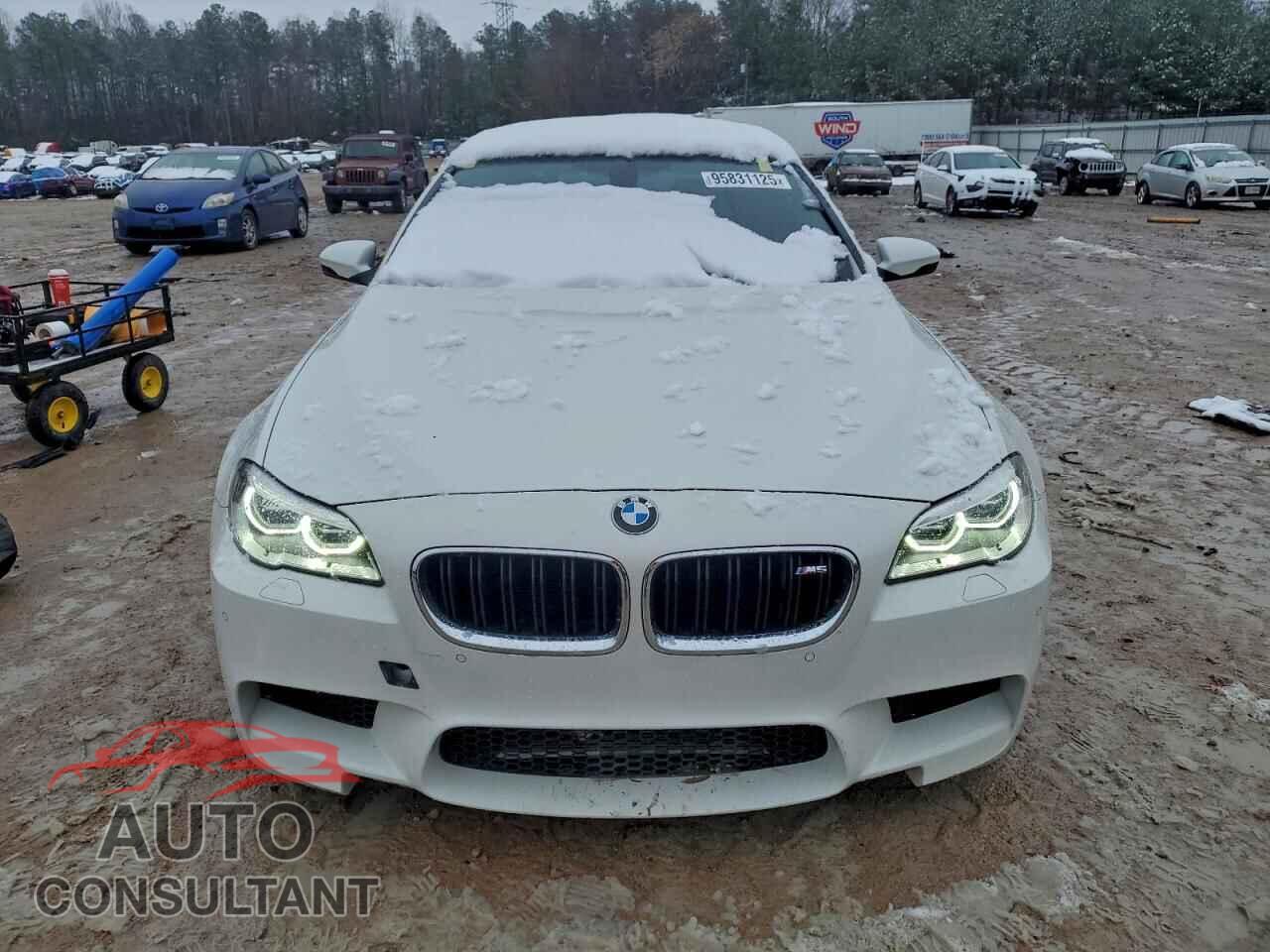BMW M5 2014 - WBSFV9C52ED097279
