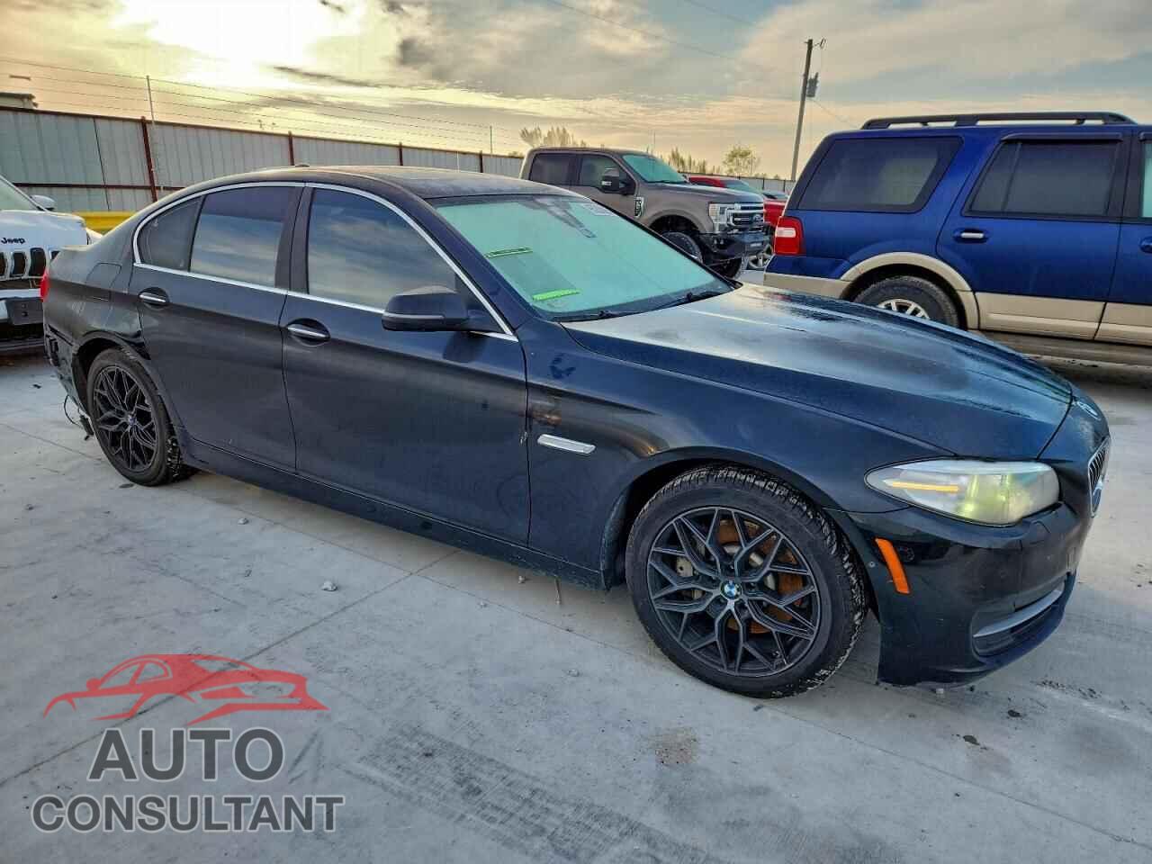 BMW 5 SERIES 2014 - WBA5B3C52ED537622