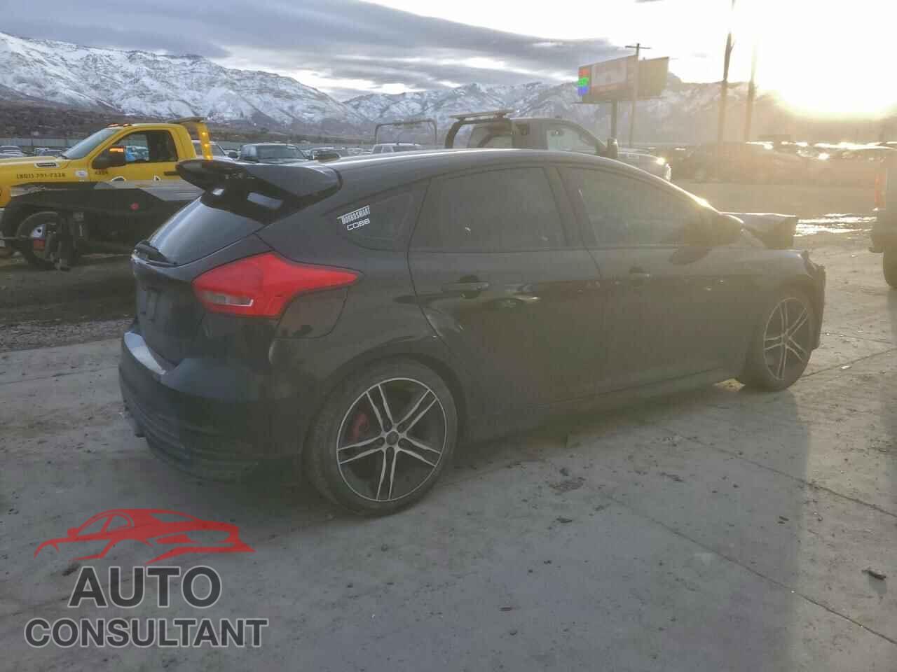 FORD FOCUS 2015 - 1FADP3L90FL227548