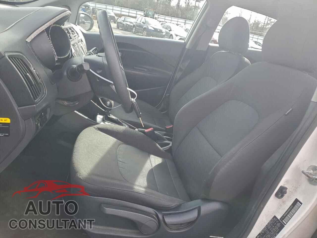 KIA RIO 2017 - KNADM4A3XH6012605