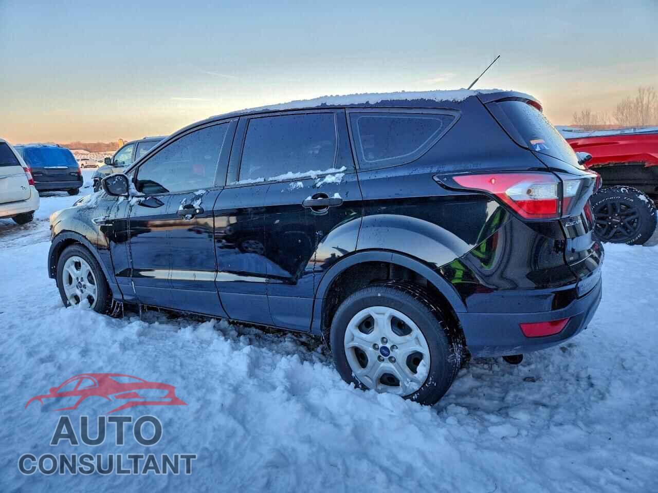 FORD ESCAPE 2017 - 1FMCU0F70HUD35622