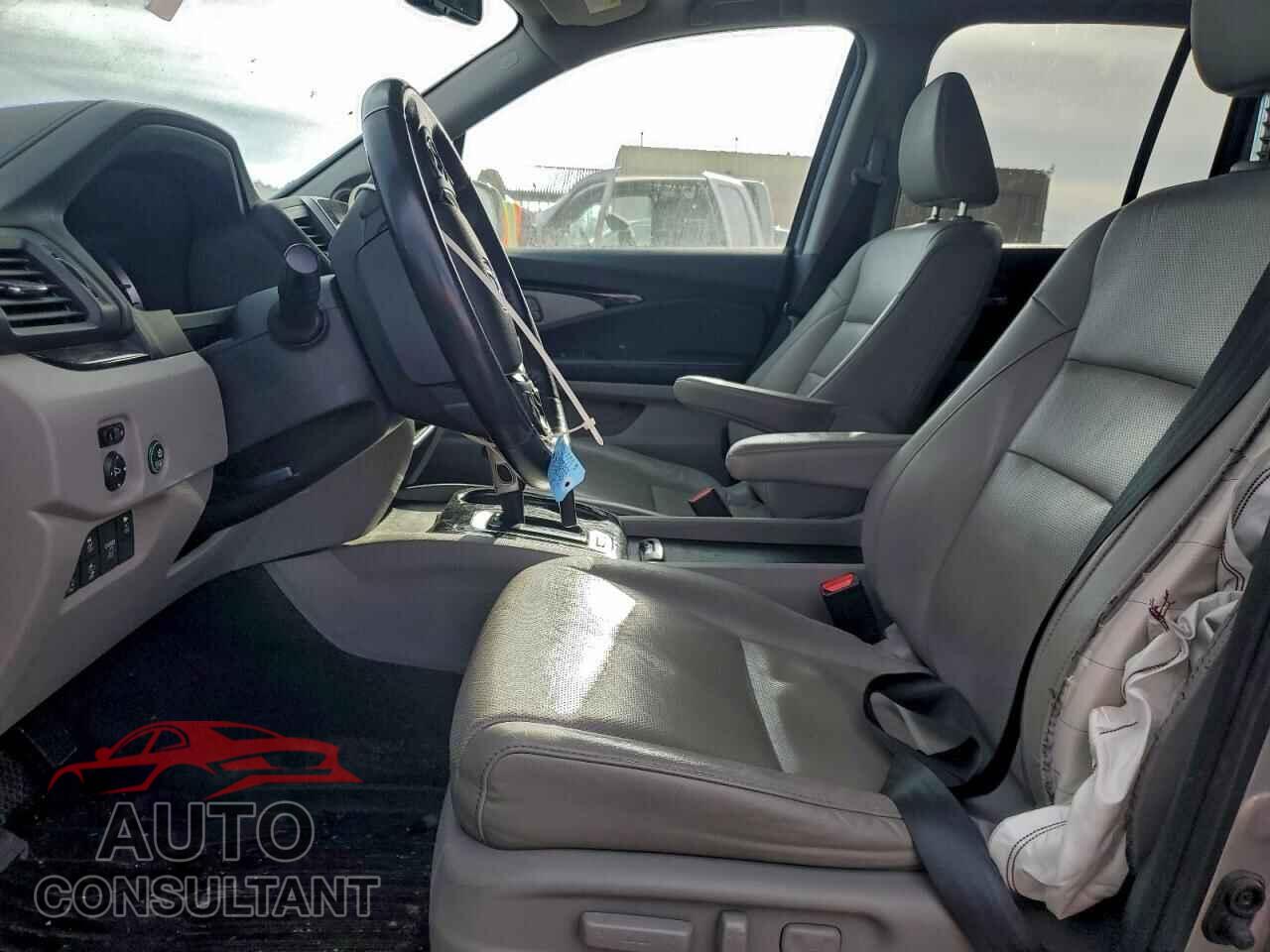 HONDA RIDGELINE 2019 - 5FPYK3F76KB016797