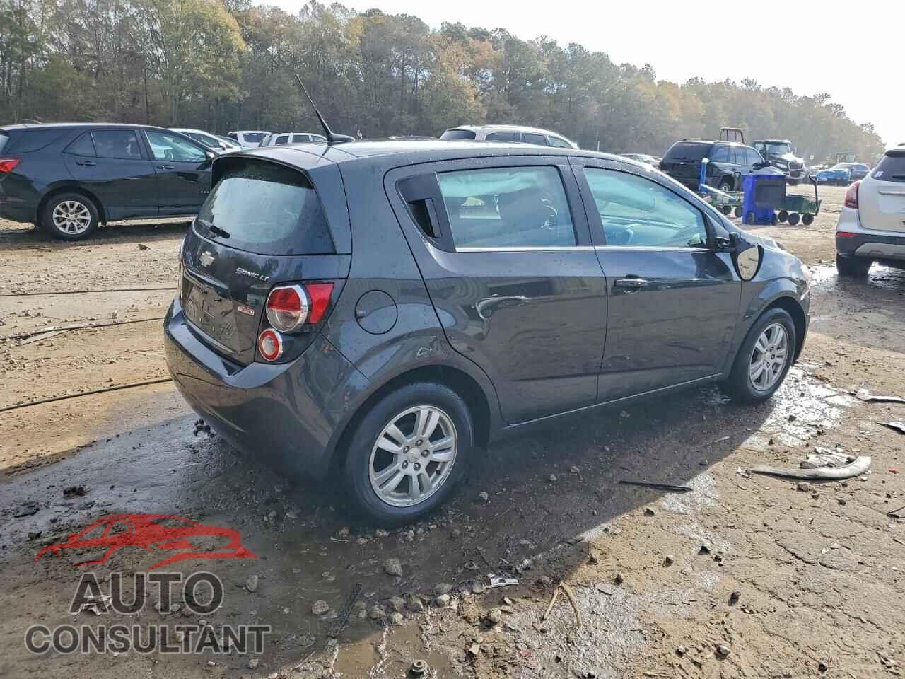CHEVROLET SONIC 2014 - 1G1JC6SB9E4142644