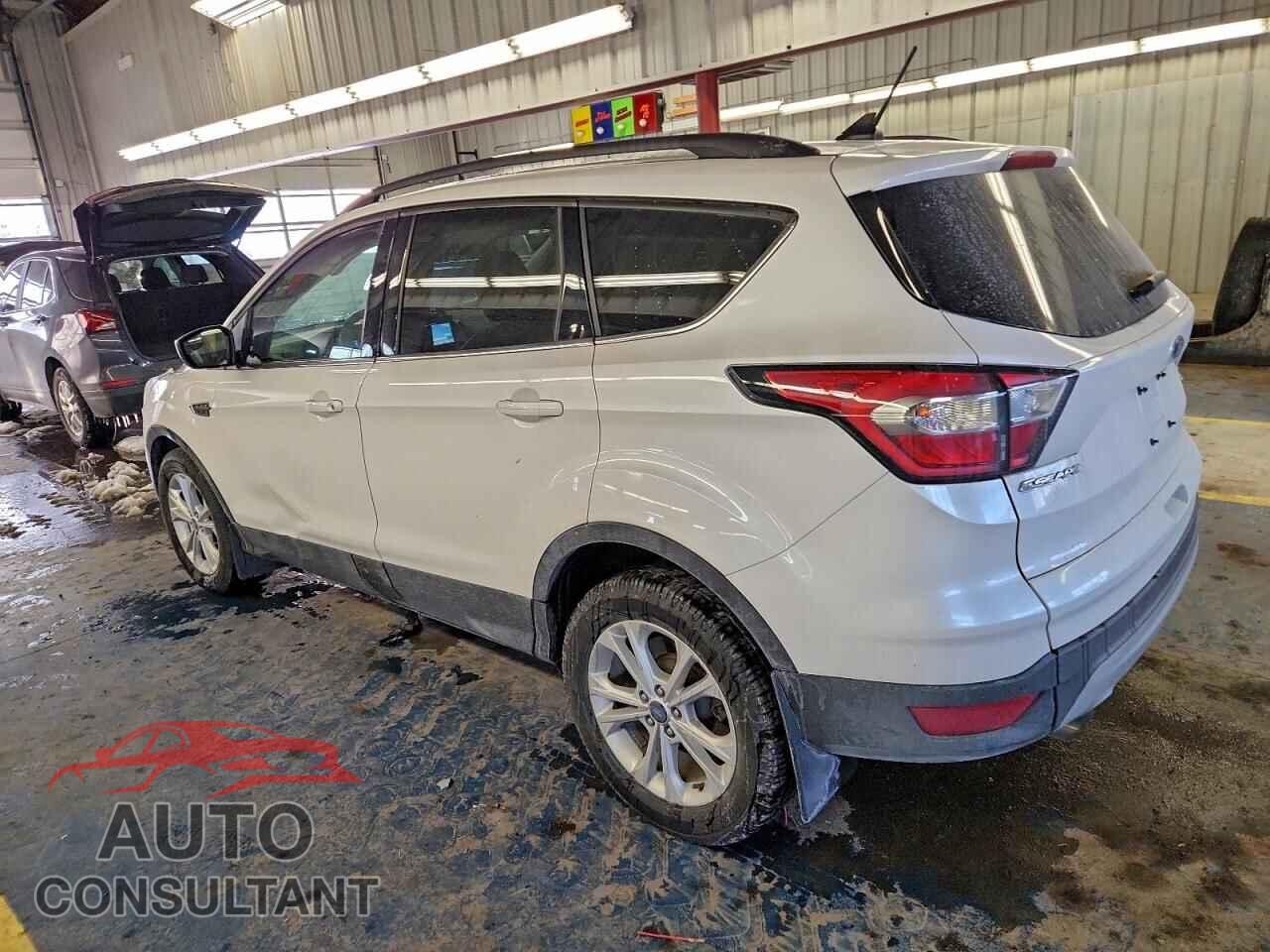 FORD ESCAPE 2018 - 1FMCU0HD7JUA96403