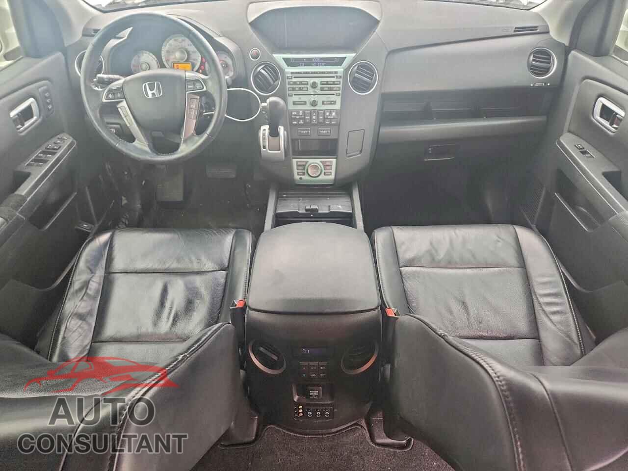 HONDA PILOT 2011 - 5FNYF3H92BB041529