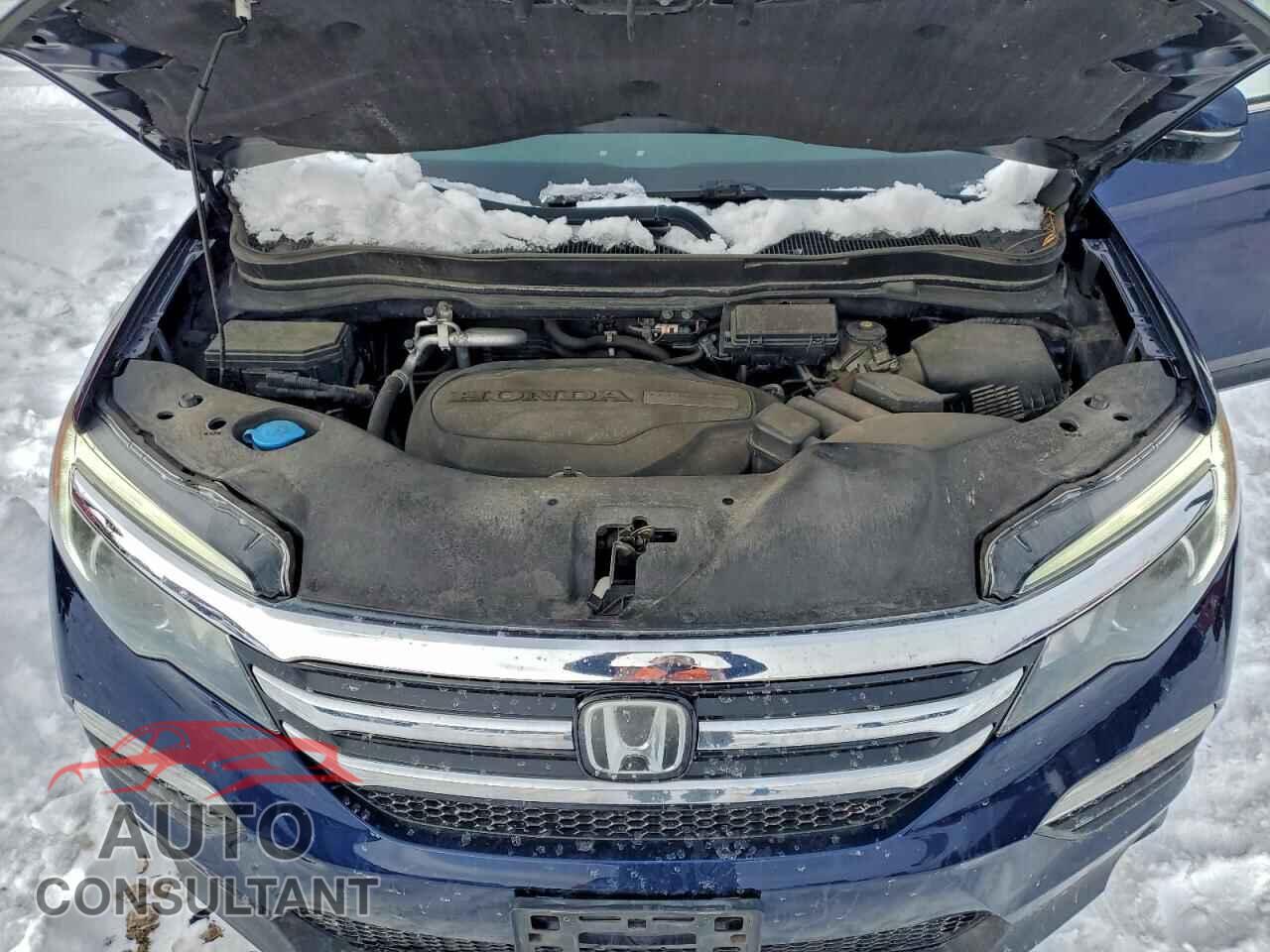 HONDA PILOT 2017 - 5FNYF6H95HB003111