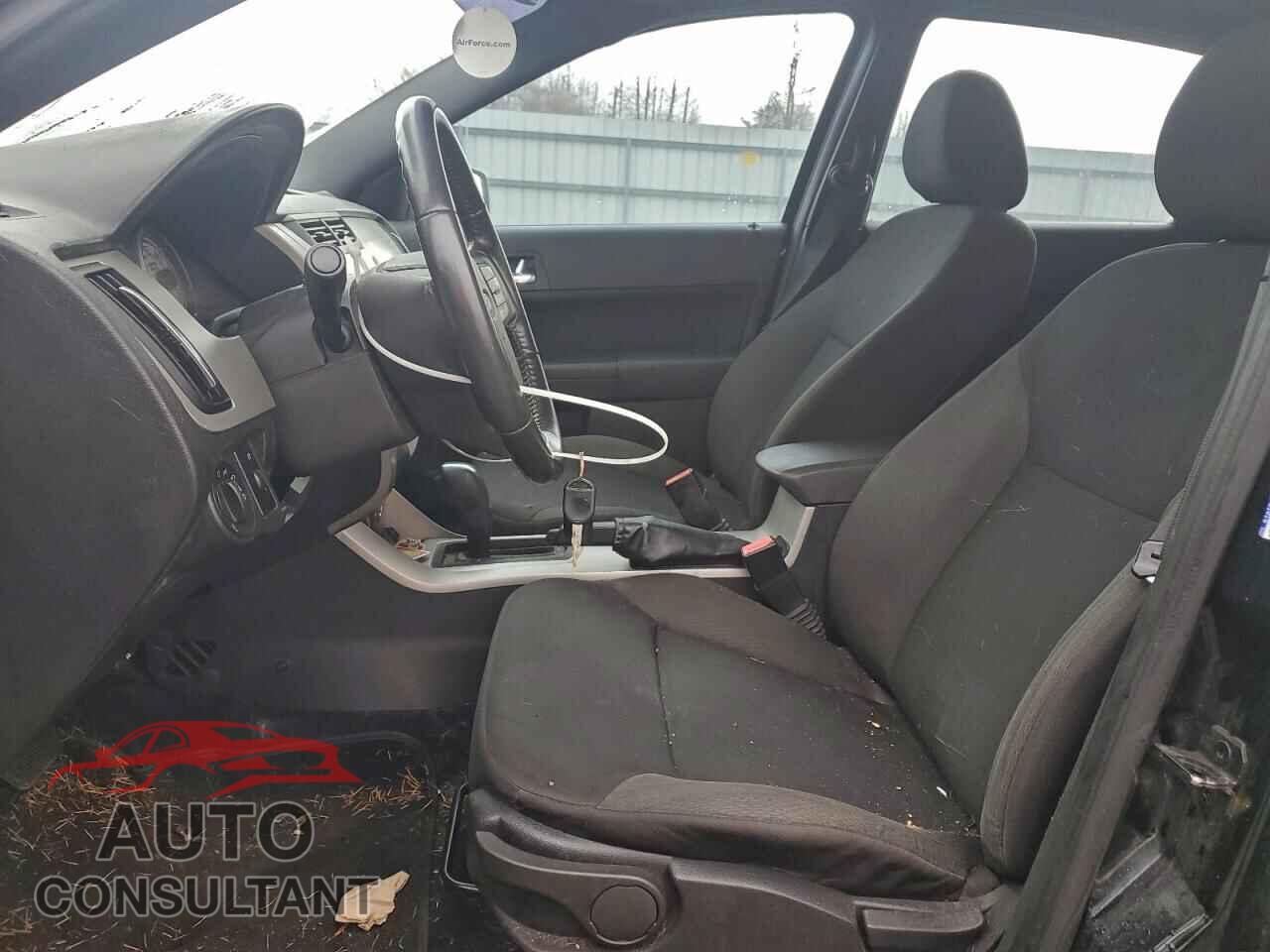 FORD FOCUS 2011 - 1FAHP3GN8BW119616