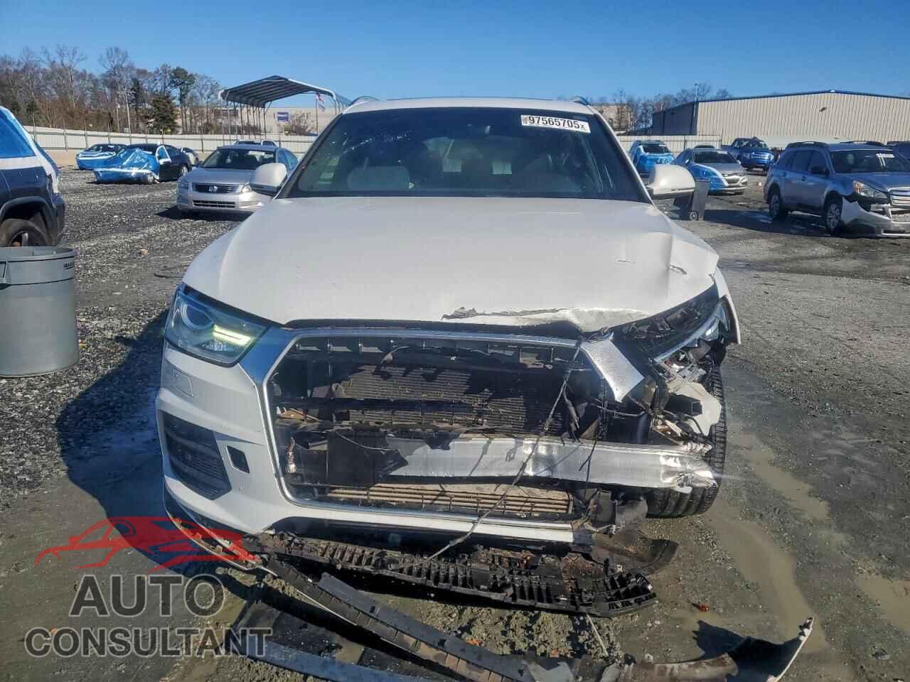 AUDI Q3 2017 - WA1ECCFS5HR009656