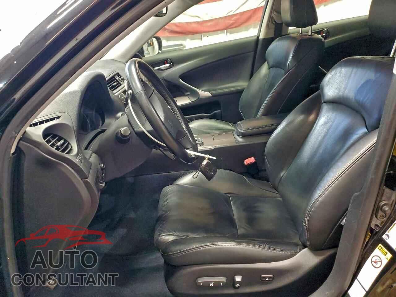 LEXUS IS 2010 - JTHCF5C26A5044545