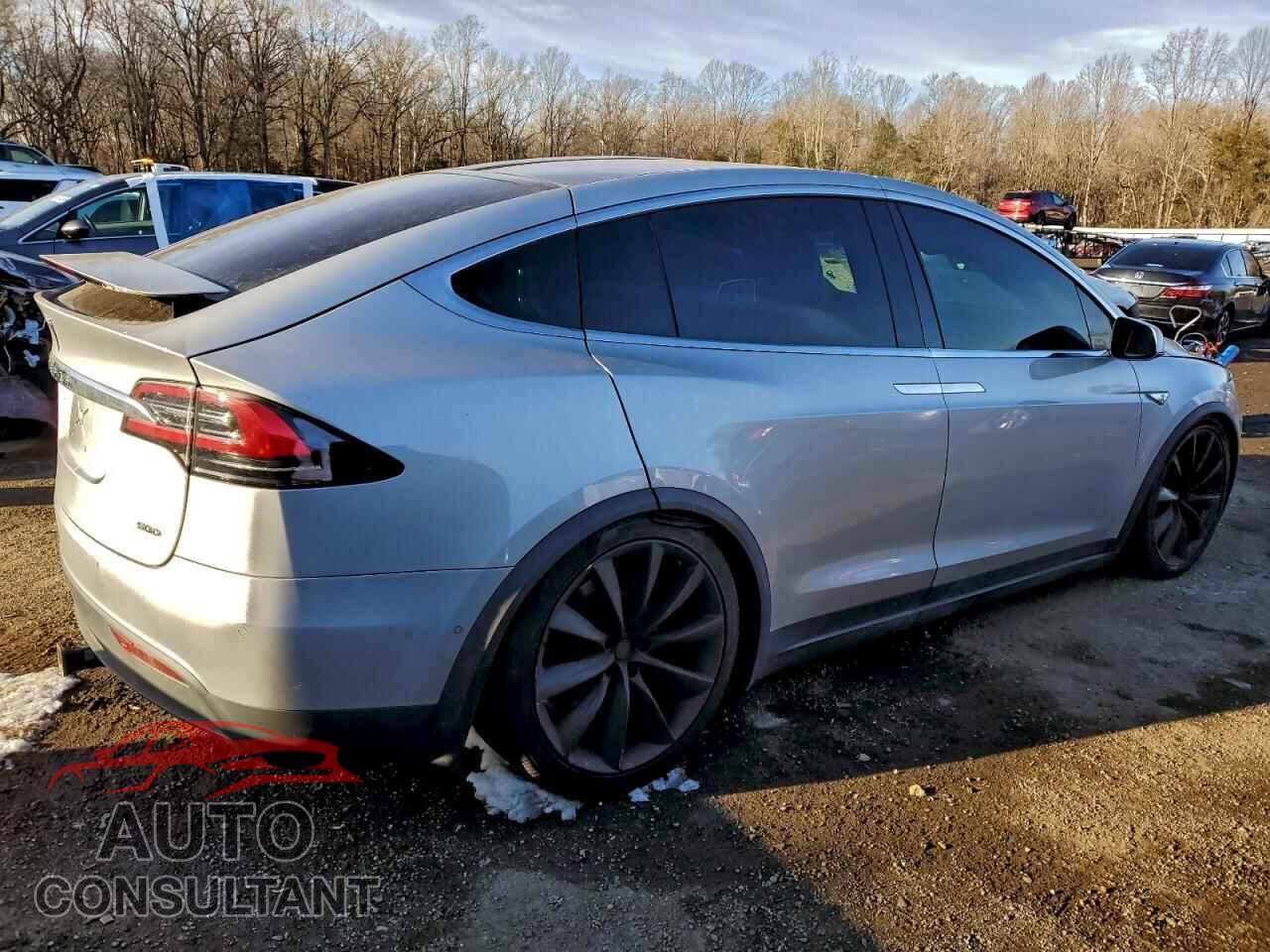 TESLA MODEL X 2016 - 5YJXCAE20GF006236