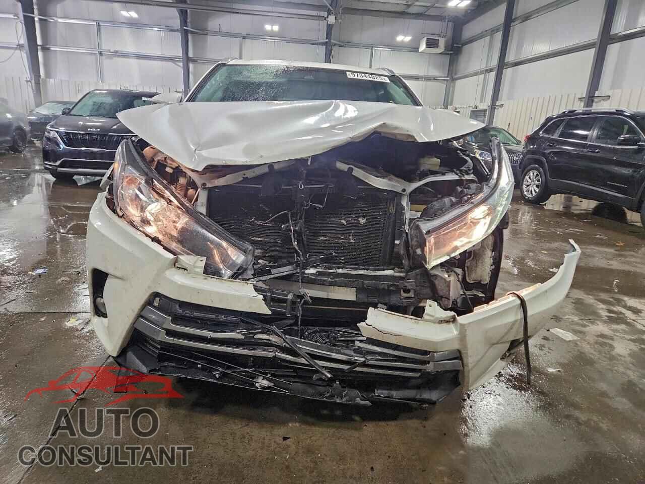 TOYOTA HIGHLANDER 2017 - 5TDDZRFH3HS431014