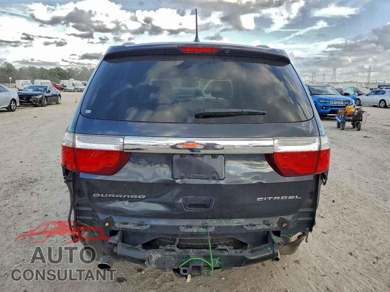 DODGE DURANGO 2013 - 1C4SDHET9DC678362