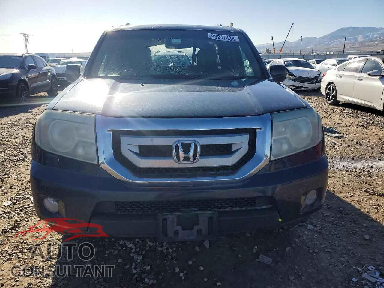 HONDA PILOT 2011 - 5FNYF4H51BB085878