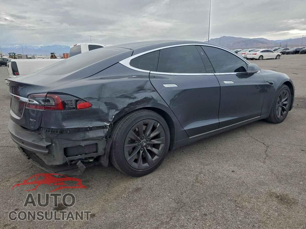 TESLA MODEL S 2018 - 5YJSA1E23JF289187