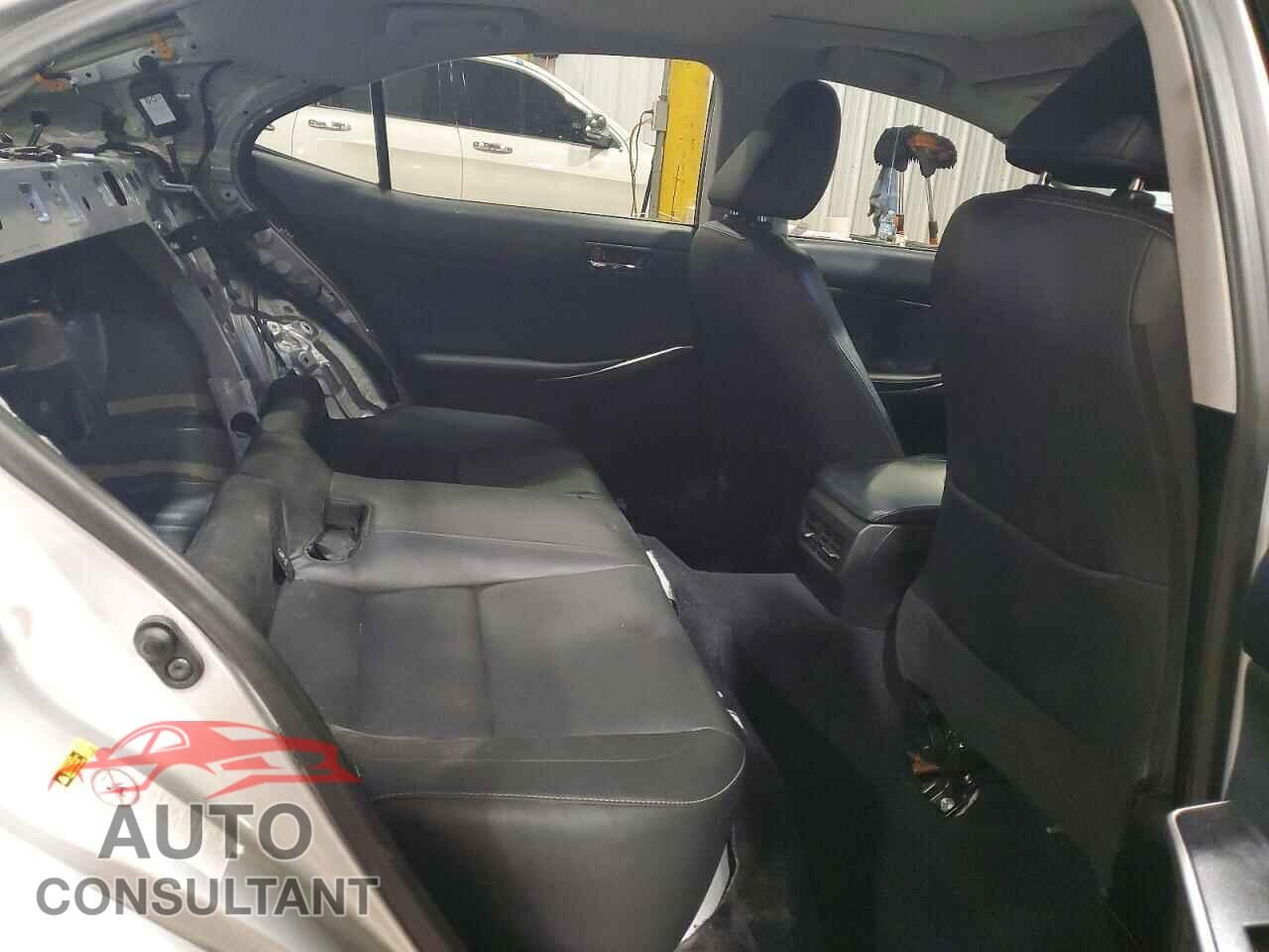 LEXUS IS 2014 - JTHCF1D29E5004666