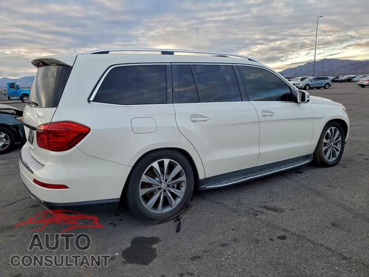 MERCEDES-BENZ GL-CLASS 2015 - 4JGDF6EE2FA493329
