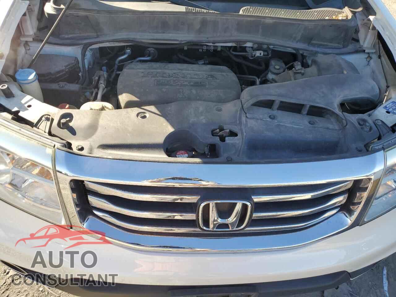 HONDA PILOT 2013 - 5FNYF4H9XDB050553