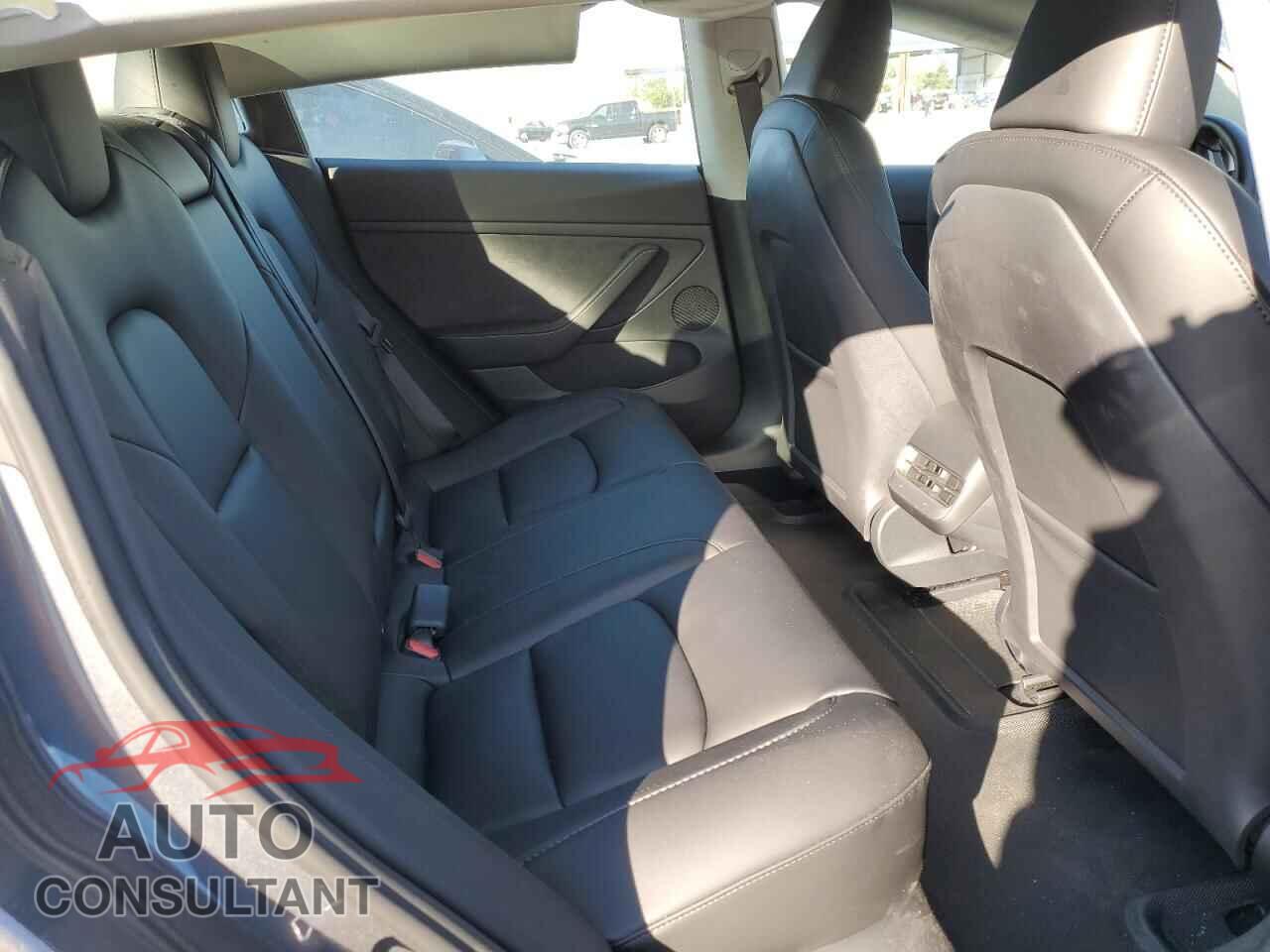 TESLA MODEL 3 2023 - 5YJ3E1EA4PF693723