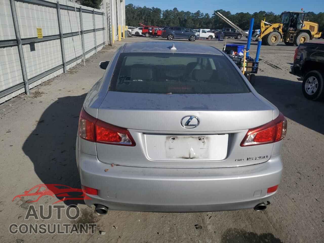 LEXUS IS 2012 - JTHCF5C2XC5053333
