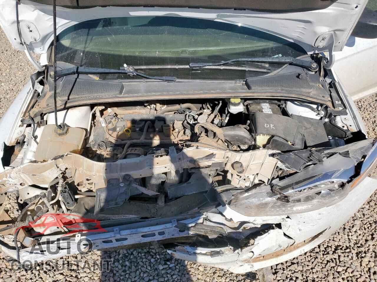 FORD FOCUS 2018 - 1FADP3E26JL229670