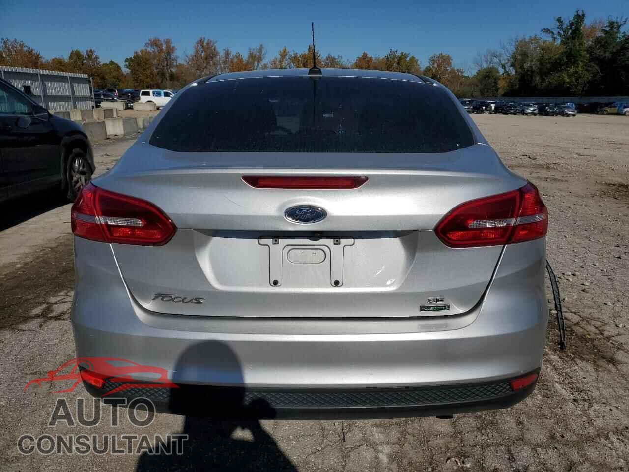 FORD FOCUS 2018 - 1FADP3FE7JL235907