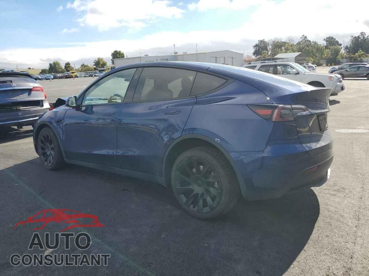 TESLA MODEL Y 2023 - 7SAYGDEE2PF972238