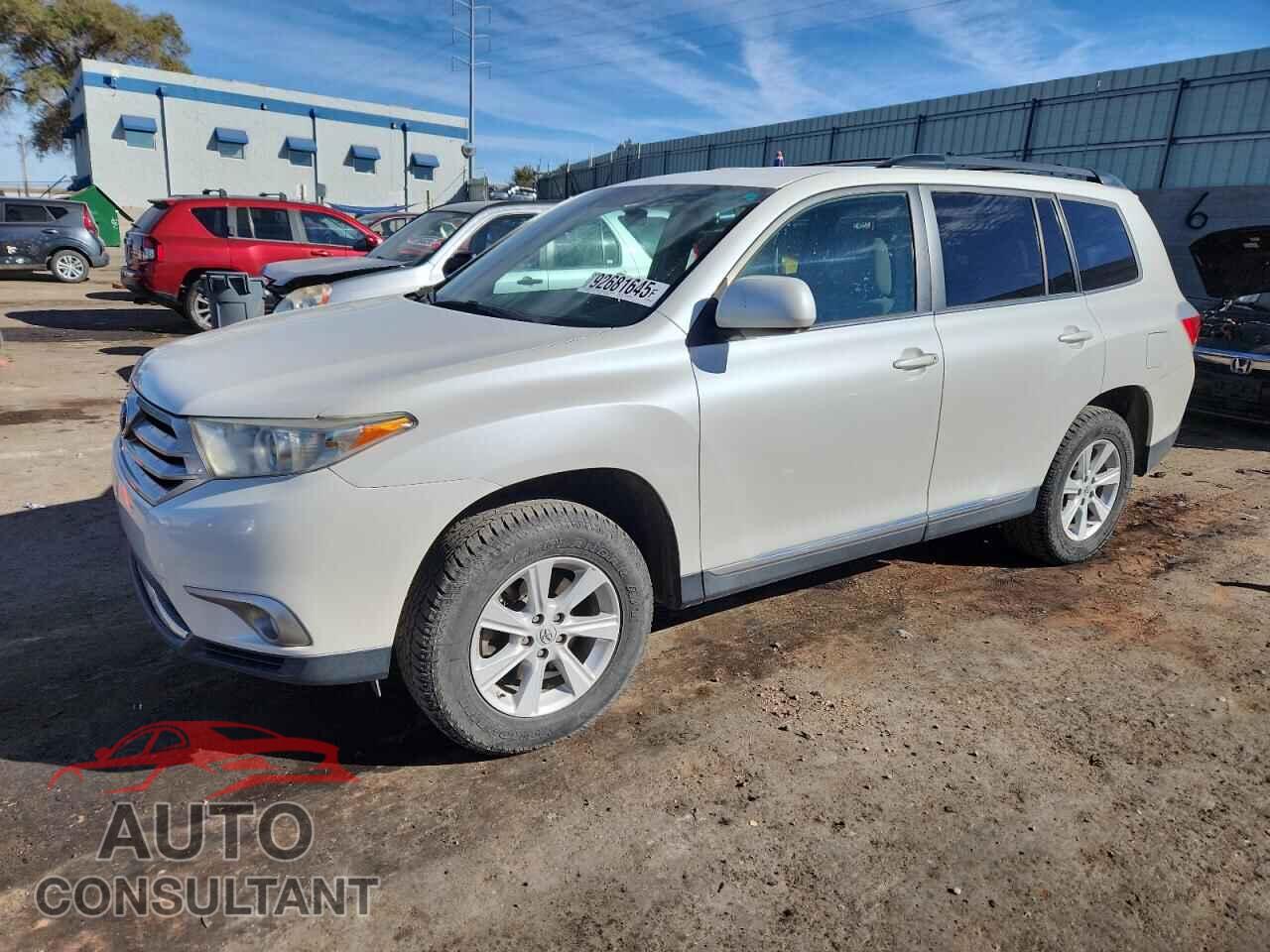 TOYOTA HIGHLANDER 2013 - 5TDBK3EH8DS224929