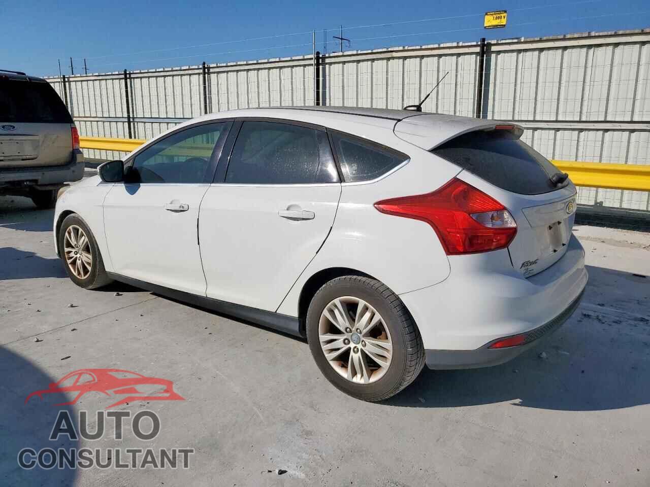 FORD FOCUS 2012 - 1FAHP3M26CL252517