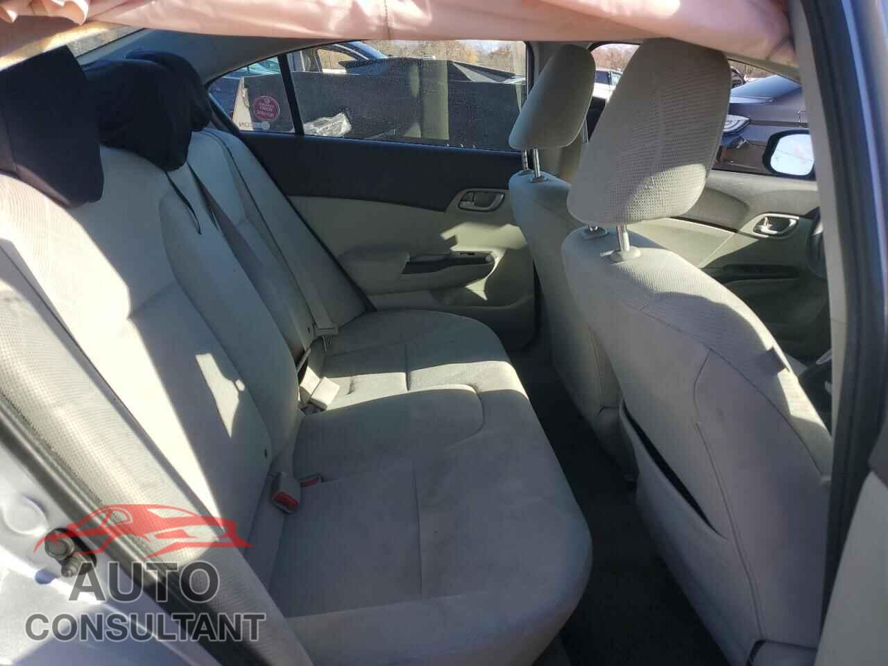 HONDA CIVIC 2012 - 2HGFB2F57CH586507