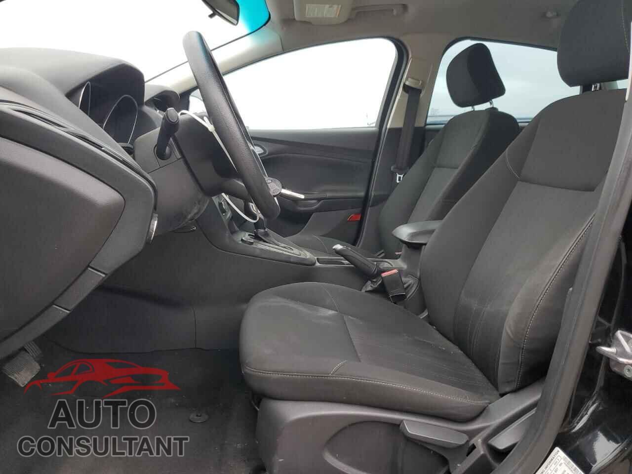 FORD FOCUS 2016 - 1FADP3FE0GL225745