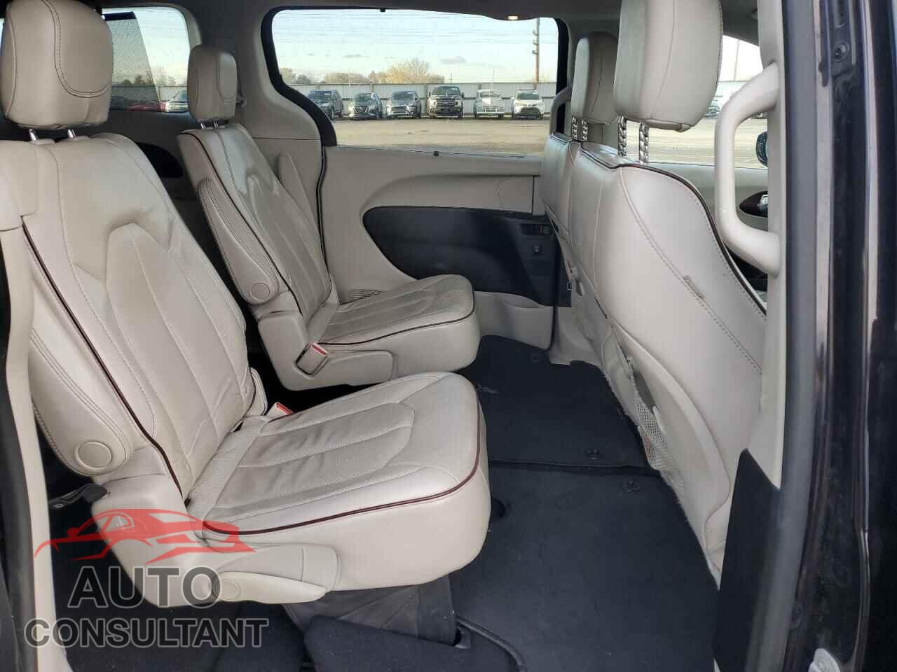 CHRYSLER PACIFICA 2019 - 2C4RC1GG5KR732107