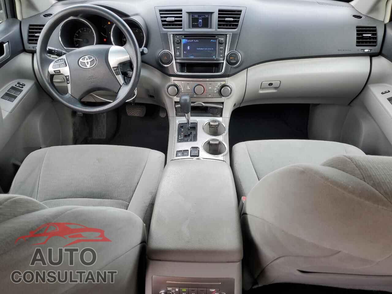 TOYOTA HIGHLANDER 2013 - 5TDBK3EH8DS178700