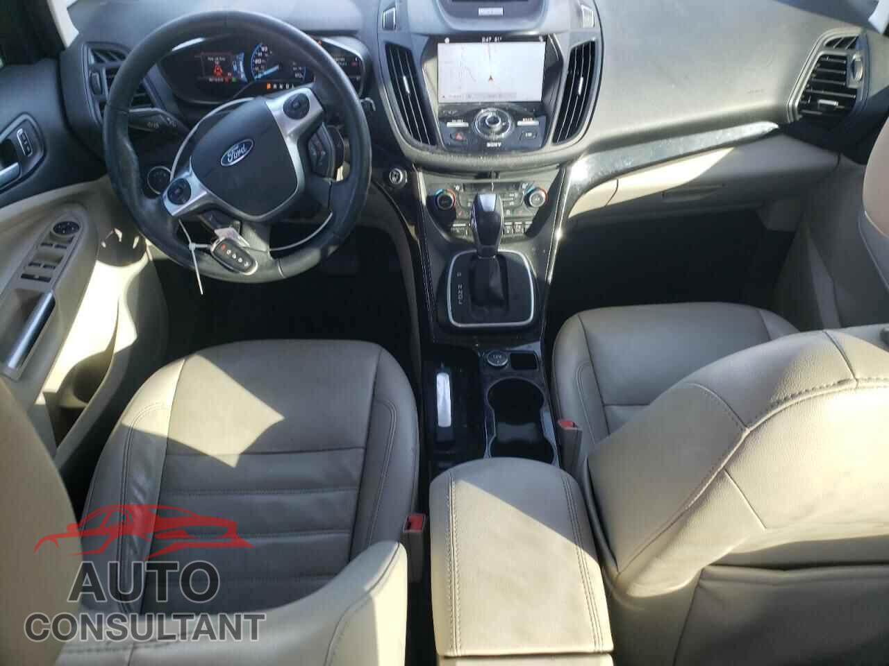 FORD CMAX 2017 - 1FADP5DU8HL105103