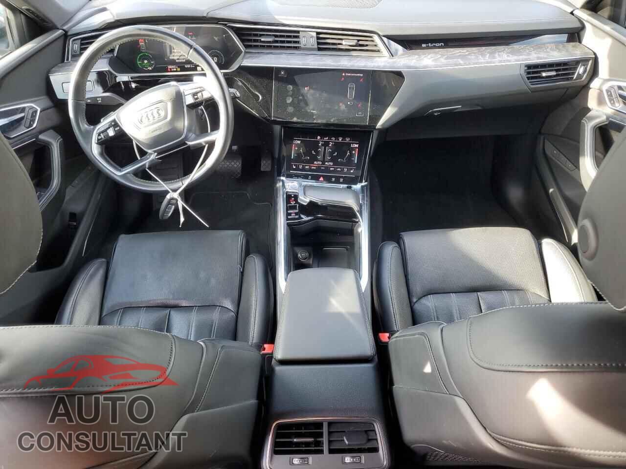 AUDI E-TRON 2019 - WA1VAAGE8KB007581