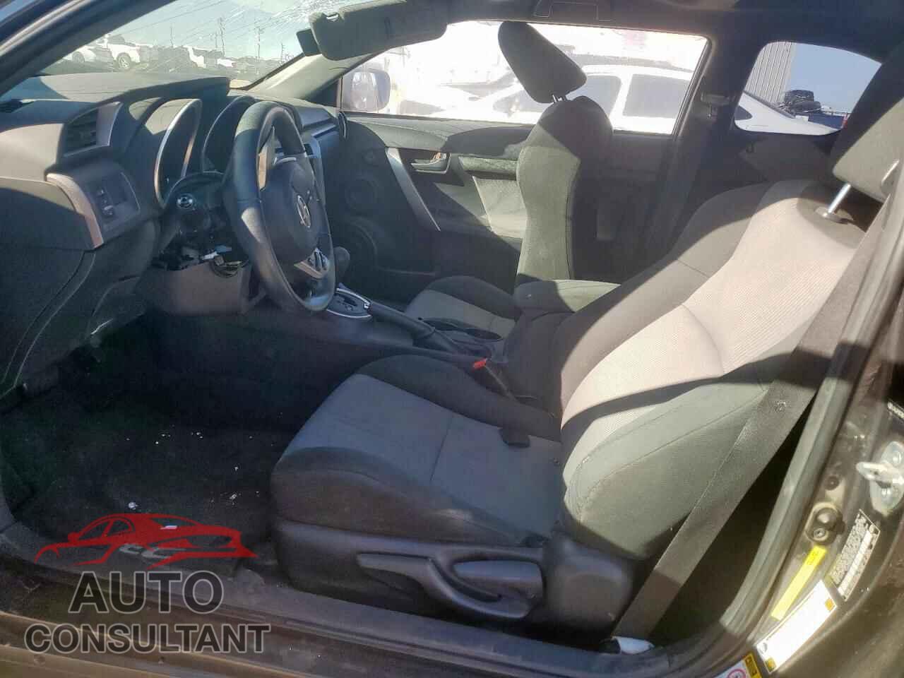 TOYOTA SCION 2015 - JTKJF5C76FJ012139