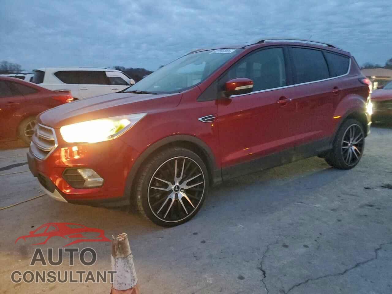 FORD ESCAPE 2017 - 1FMCU9J90HUD45659
