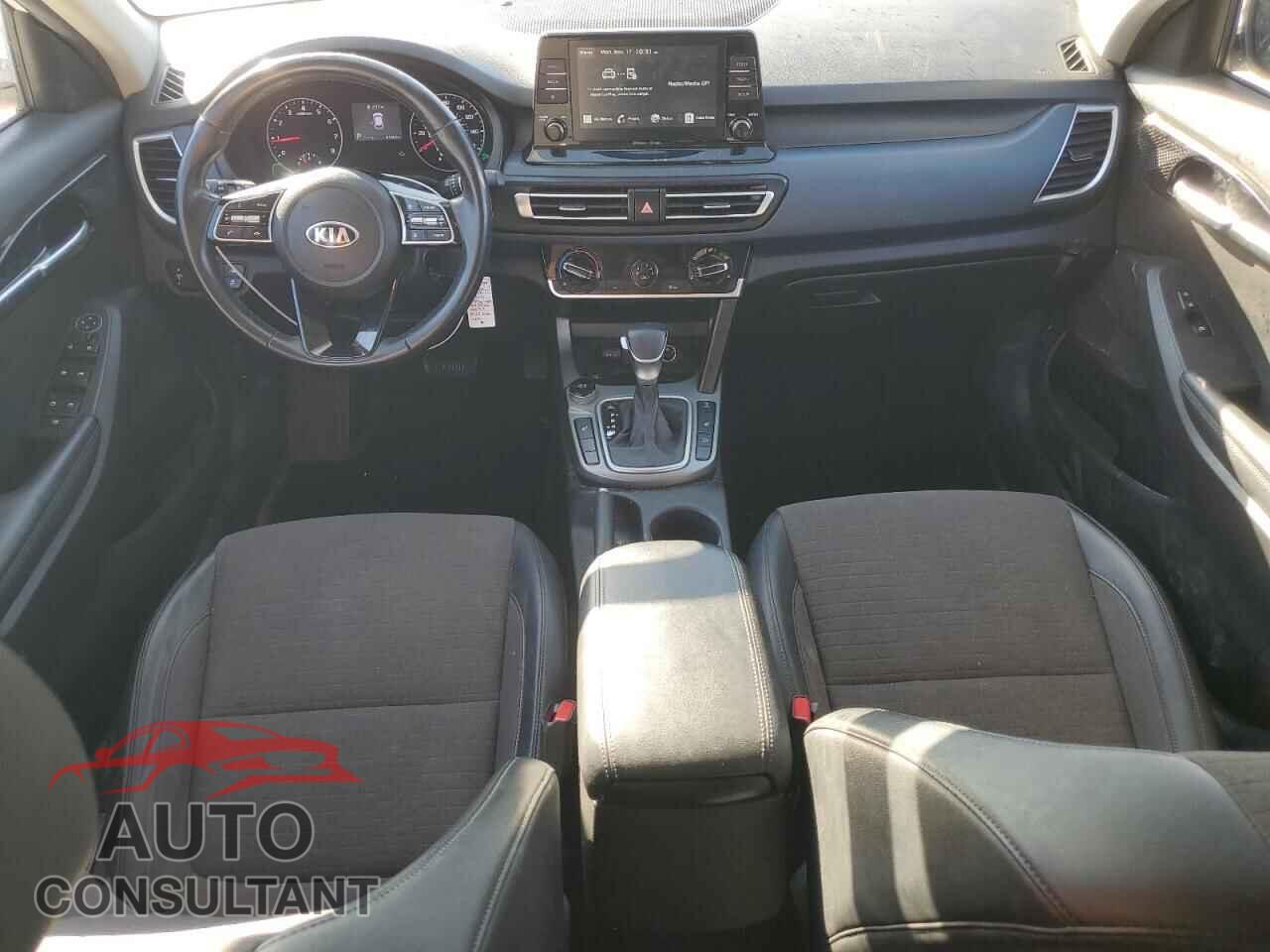 KIA SELTOS 2021 - KNDEUCAA6M7227015