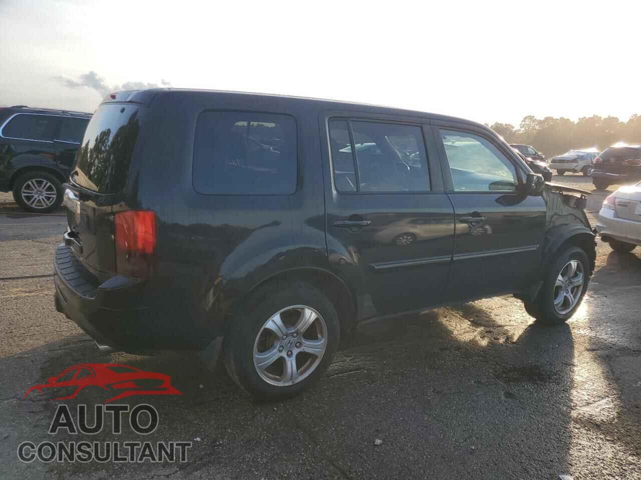 HONDA PILOT 2013 - 5FNYF3H50DB017648