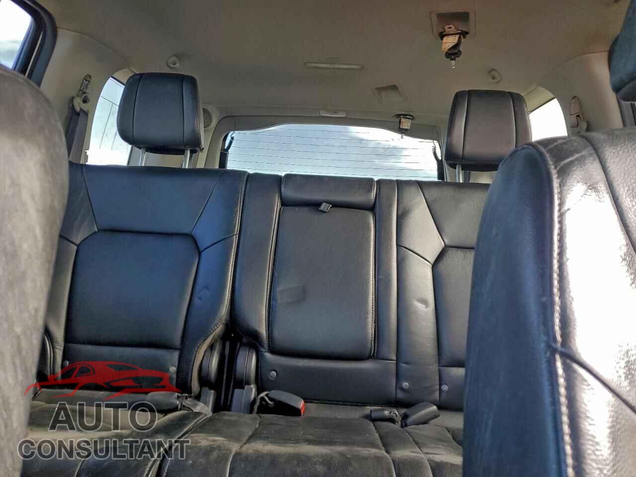 HONDA PILOT 2012 - 5FNYF4H90CB057672