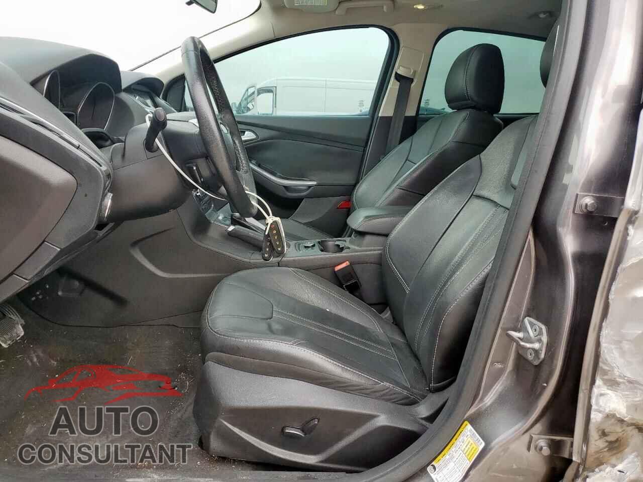 FORD FOCUS 2014 - 1FADP3N22EL354865