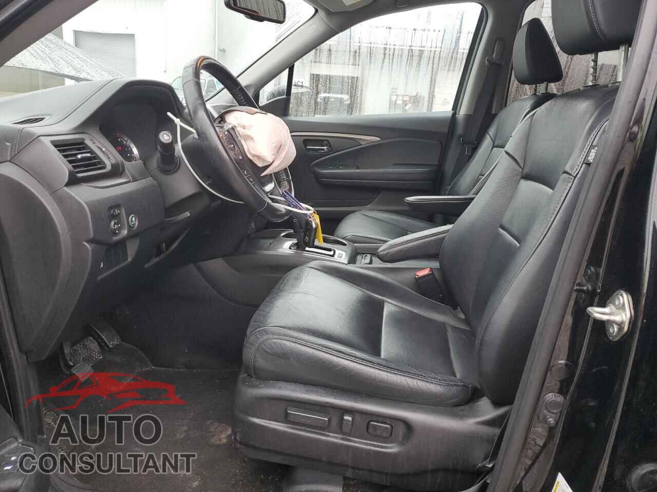 HONDA PILOT 2018 - 5FNYF6H56JB051123