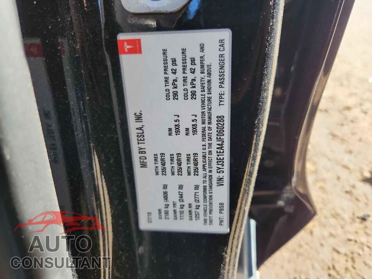 TESLA MODEL 3 2018 - 5YJ3E1EA4JF060288