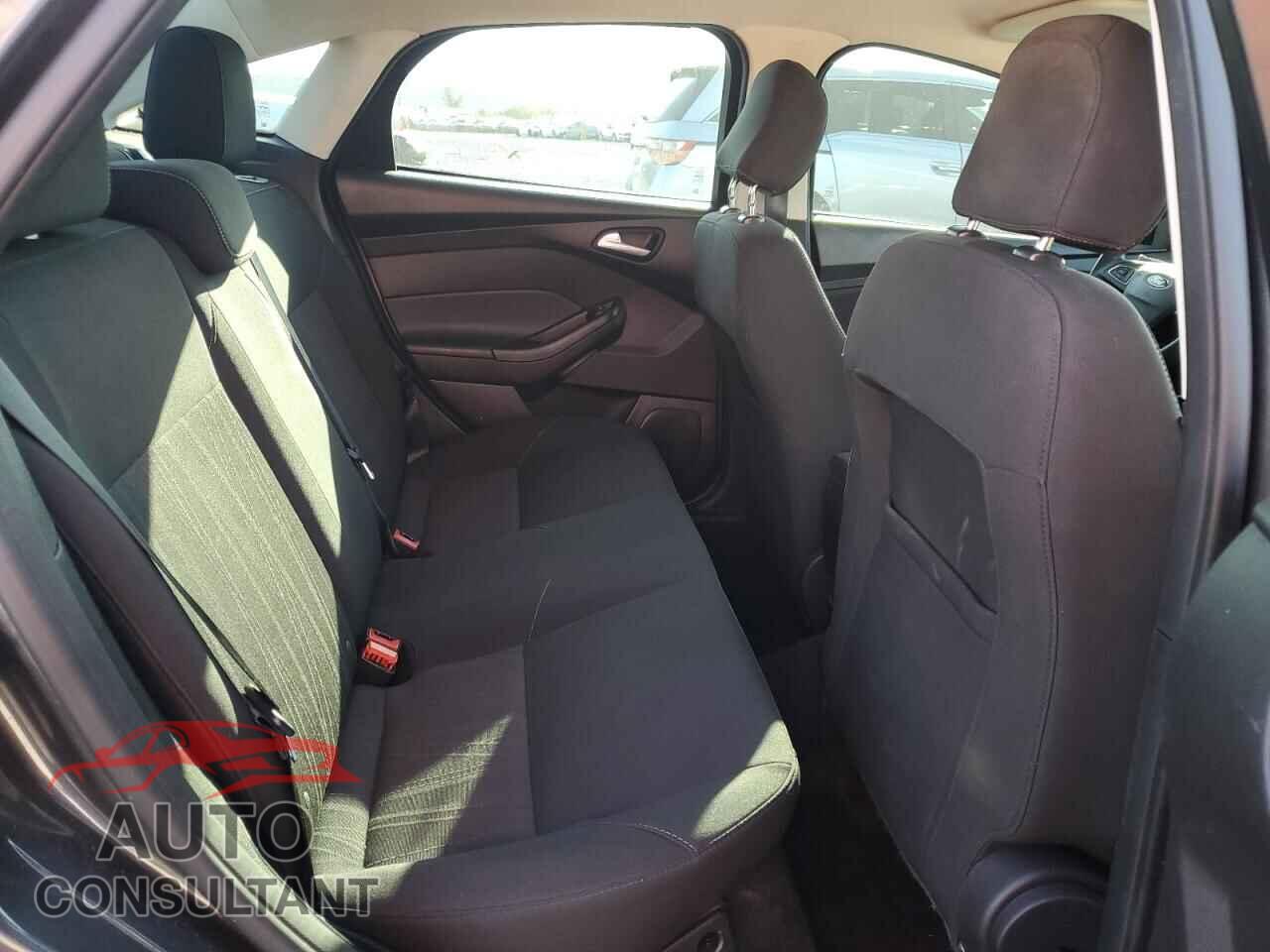 FORD FOCUS 2017 - 1FADP3F2XHL297298