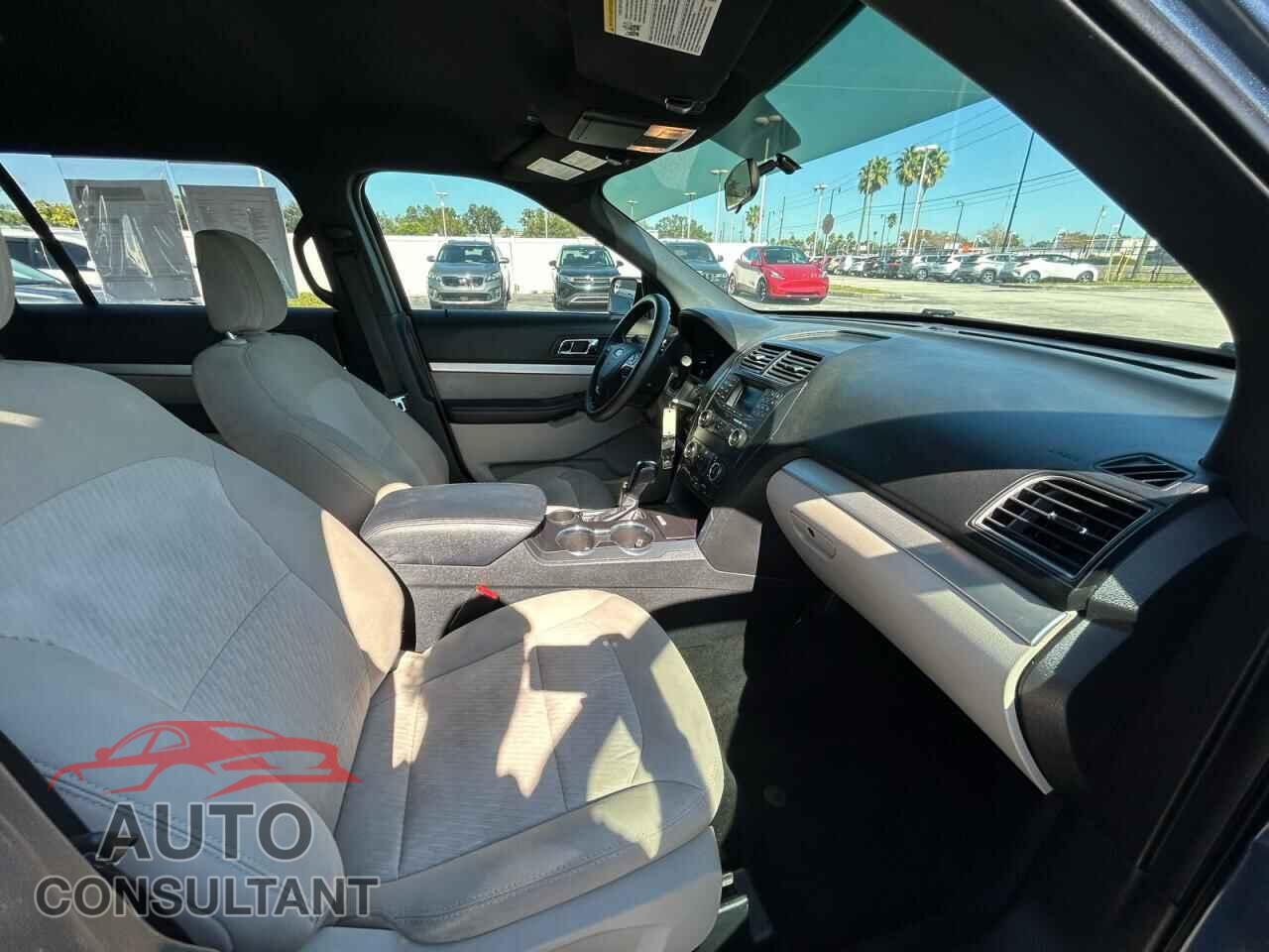 FORD EXPLORER 2018 - 1FM5K7B82JGB15778
