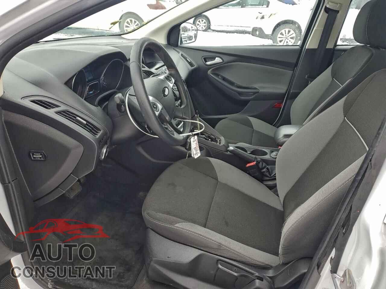 FORD FOCUS 2014 - 1FADP3K26EL313627