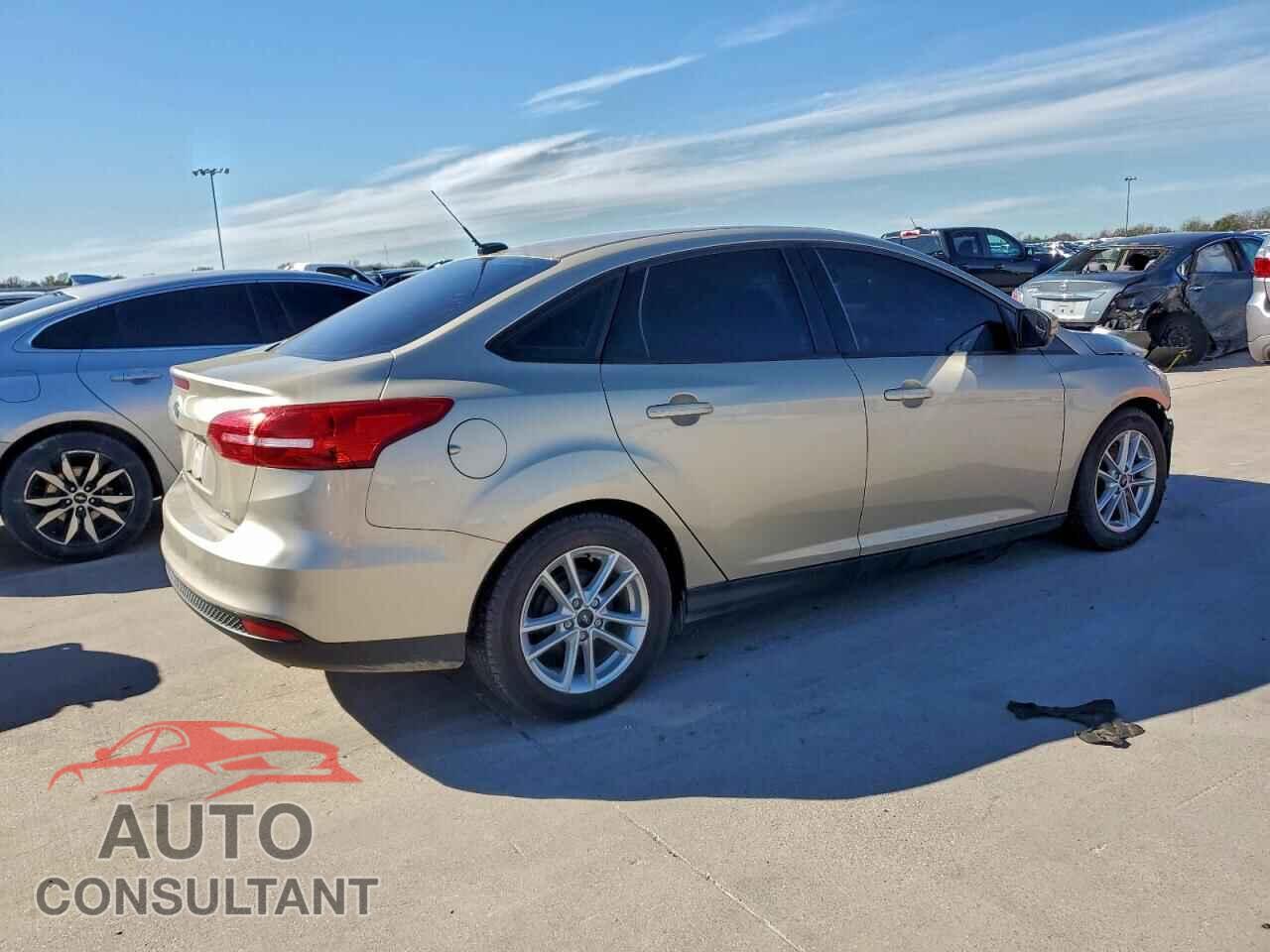 FORD FOCUS 2017 - 1FADP3F23HL332036