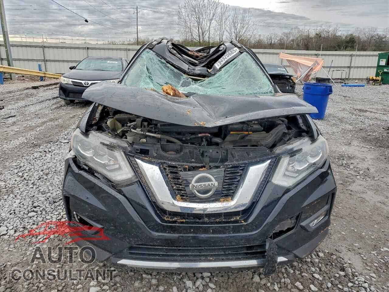 NISSAN ROGUE 2017 - 5N1AT2MT1HC772458