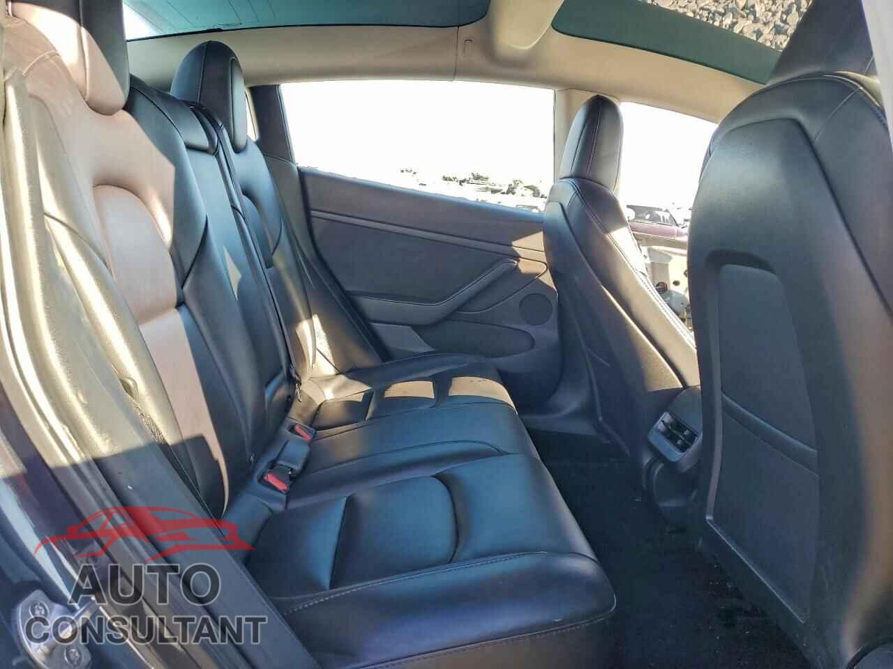 TESLA MODEL 3 2023 - 5YJ3E1EA9PF453051