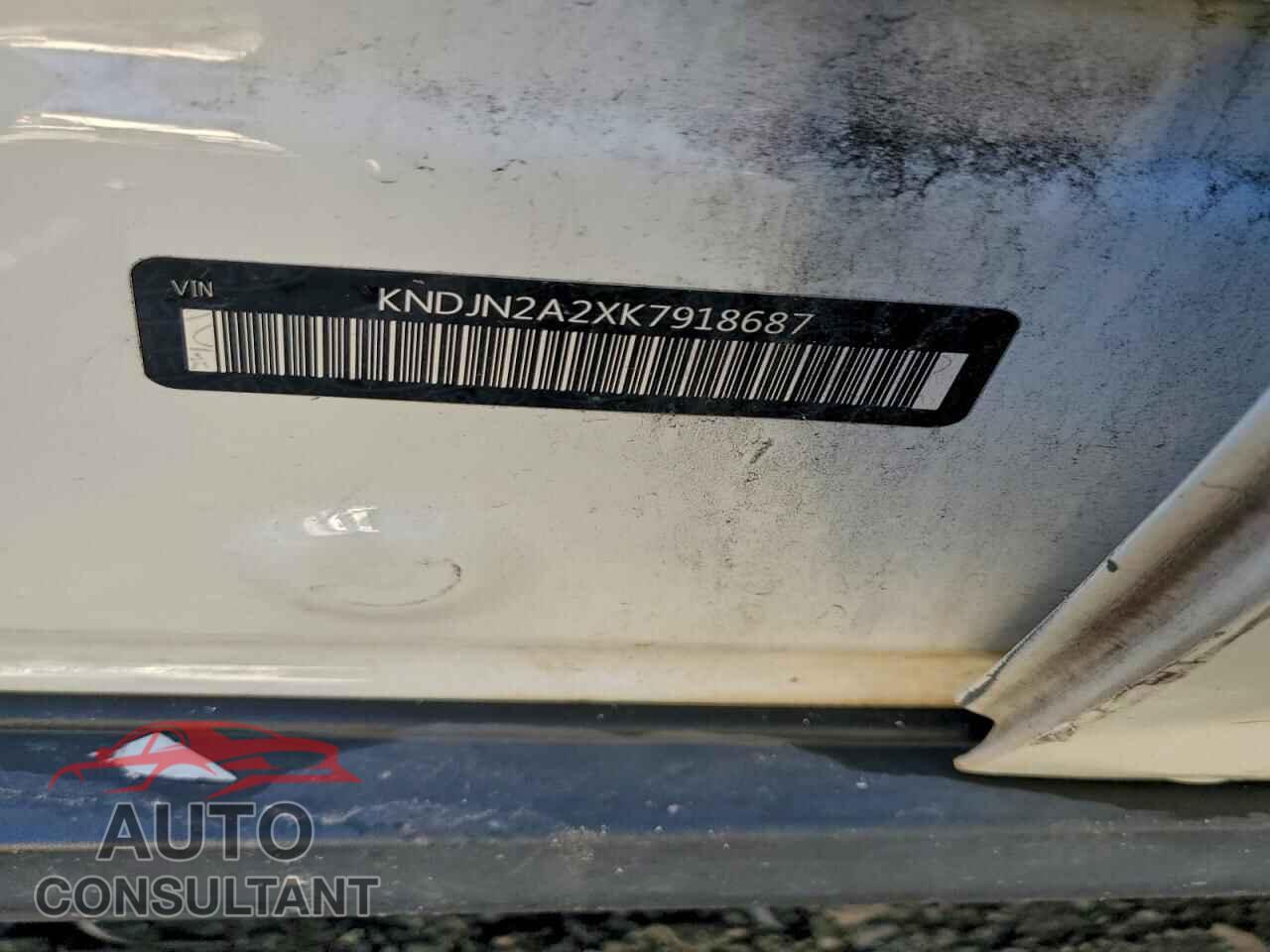 KIA SOUL 2019 - KNDJN2A2XK7918687